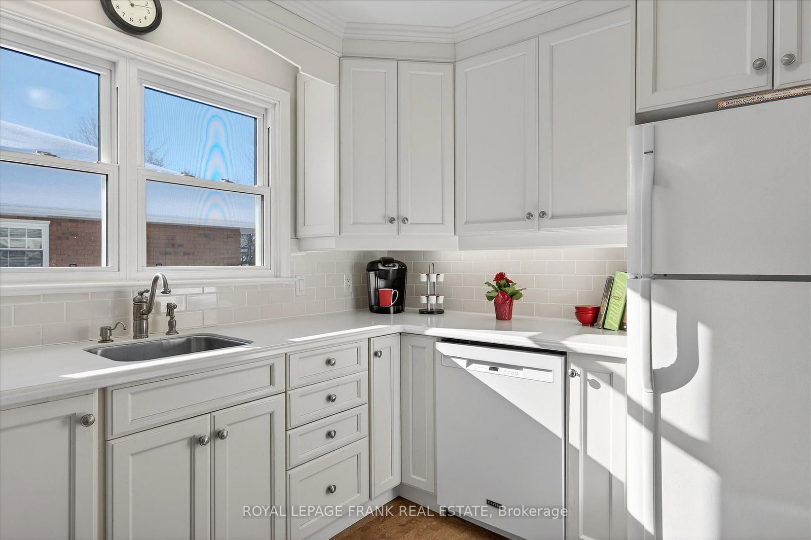 Detached House for sale at 797 Valleyview Drive, Peterborough, Ontario, K9J 6P9 - Monaghan Ward 2 - MLS: X12793310