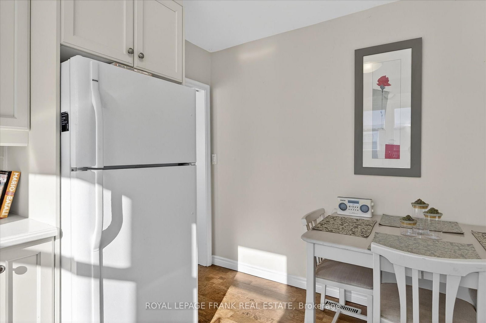 Detached House for sale at 797 Valleyview Drive, Peterborough, Ontario, K9J 6P9 - Monaghan Ward 2 - MLS: X12793310