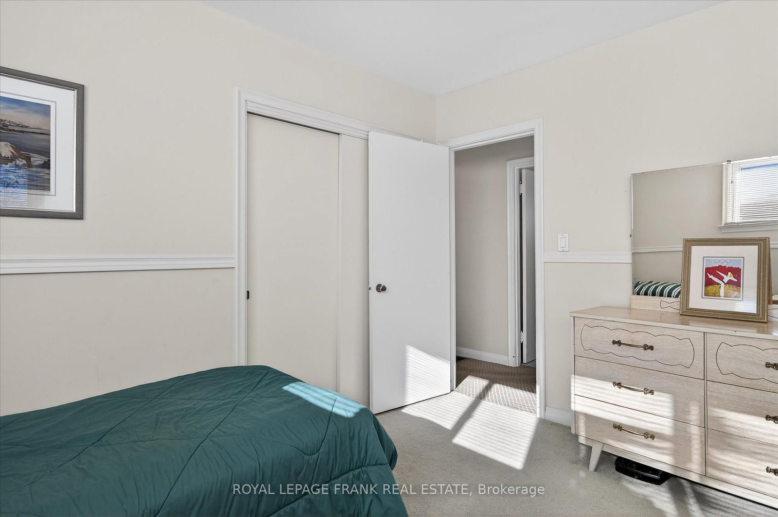 Detached House for sale at 797 Valleyview Drive, Peterborough, Ontario, K9J 6P9 - Monaghan Ward 2 - MLS: X12793310