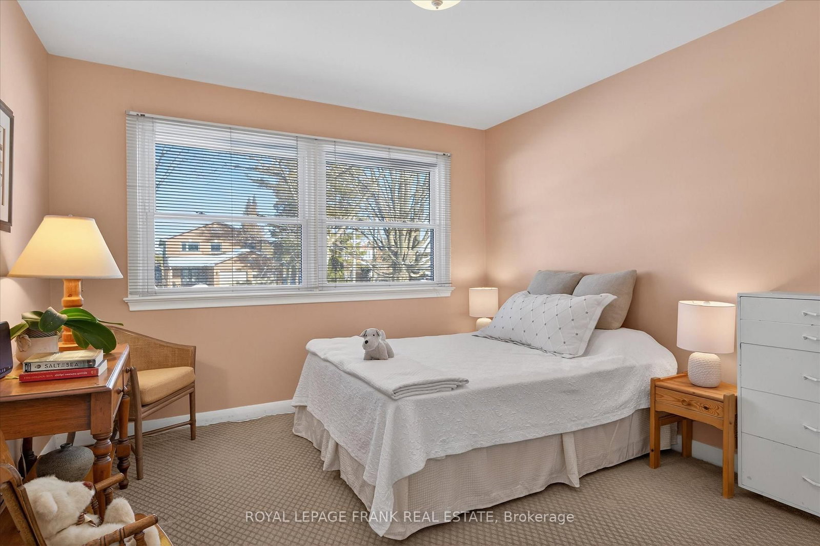 Detached House for sale at 797 Valleyview Drive, Peterborough, Ontario, K9J 6P9 - Monaghan Ward 2 - MLS: X12793310