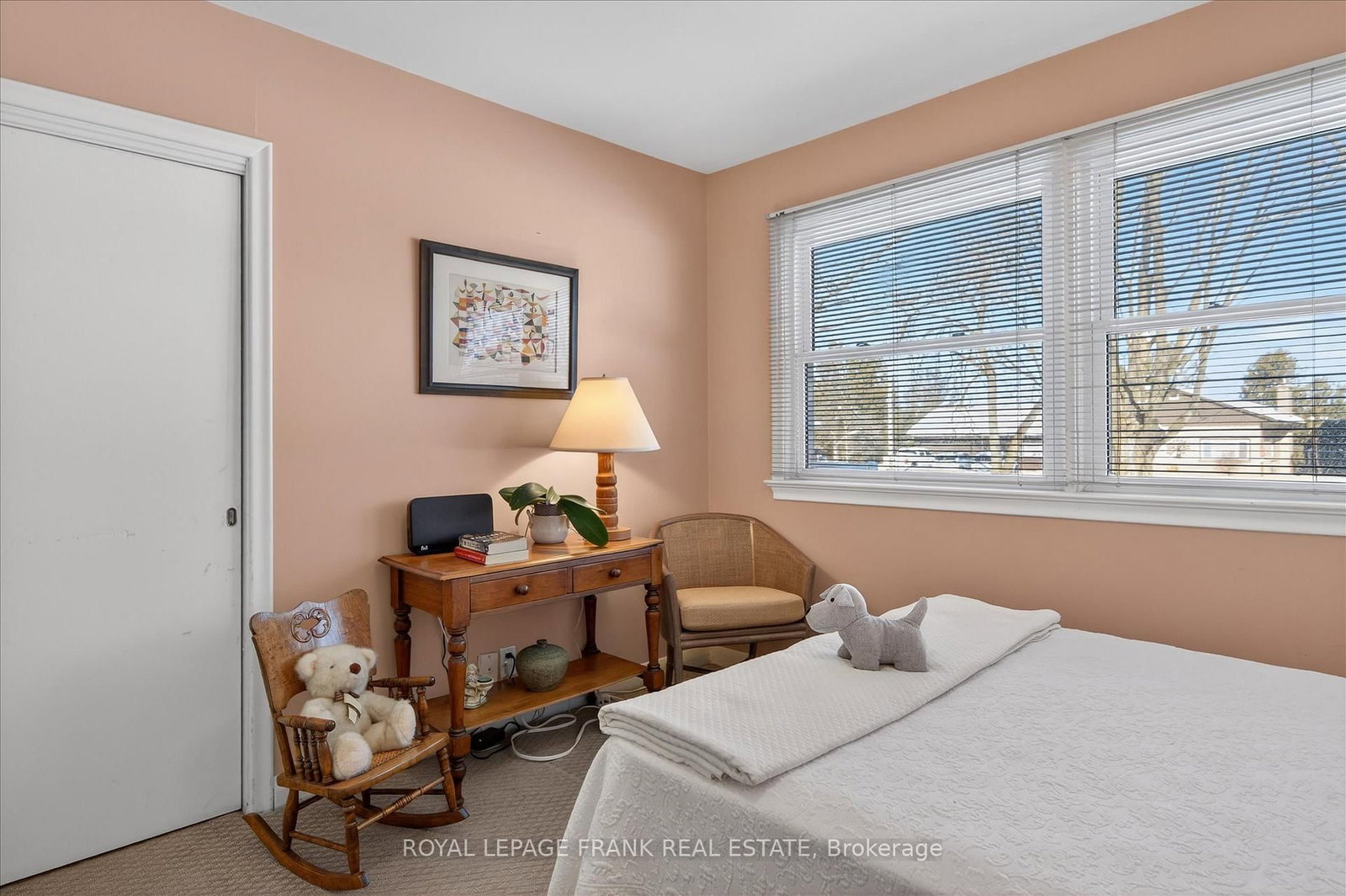 Detached House for sale at 797 Valleyview Drive, Peterborough, Ontario, K9J 6P9 - Monaghan Ward 2 - MLS: X12793310