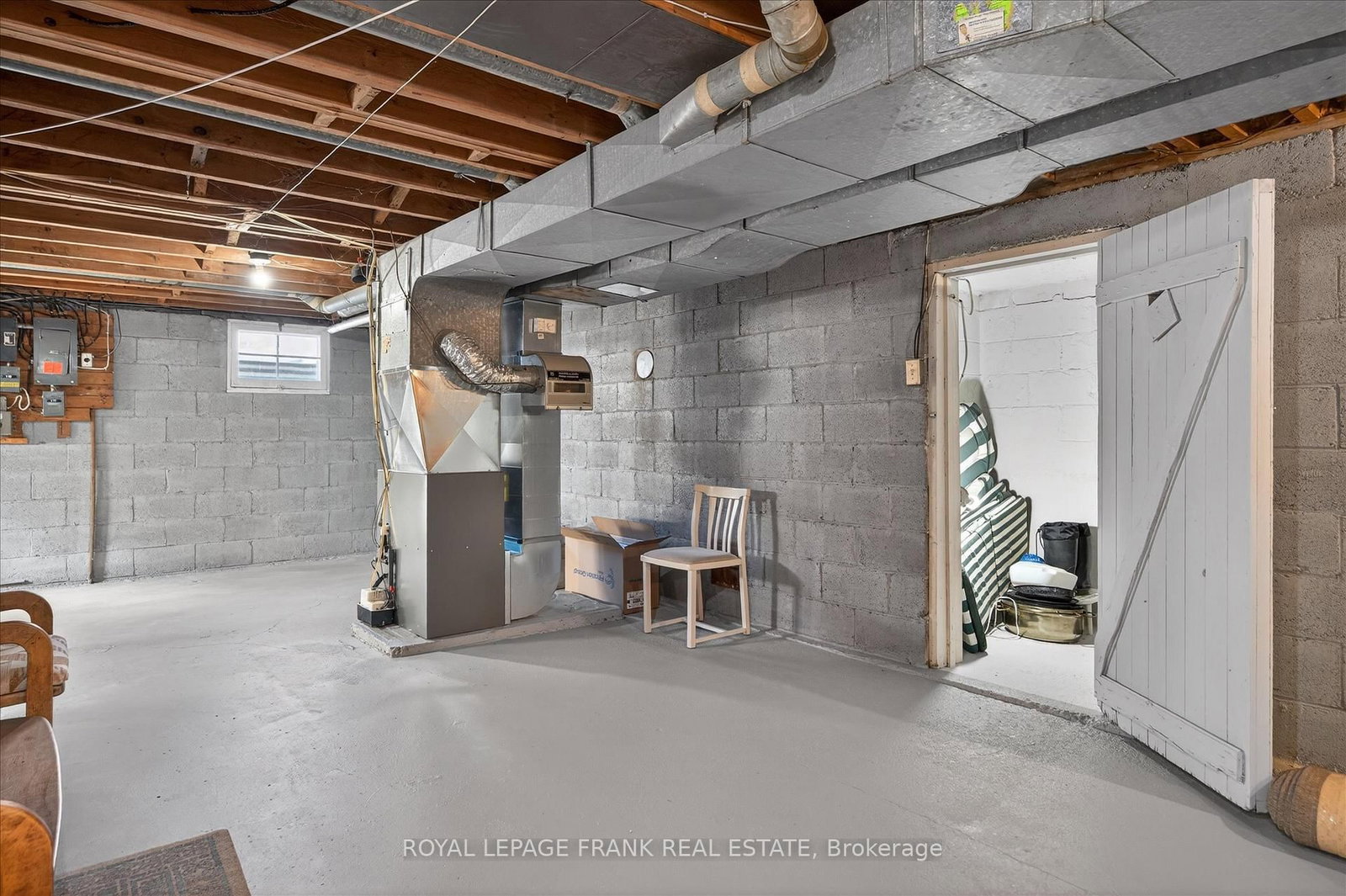 Detached House for sale at 797 Valleyview Drive, Peterborough, Ontario, K9J 6P9 - Monaghan Ward 2 - MLS: X12793310