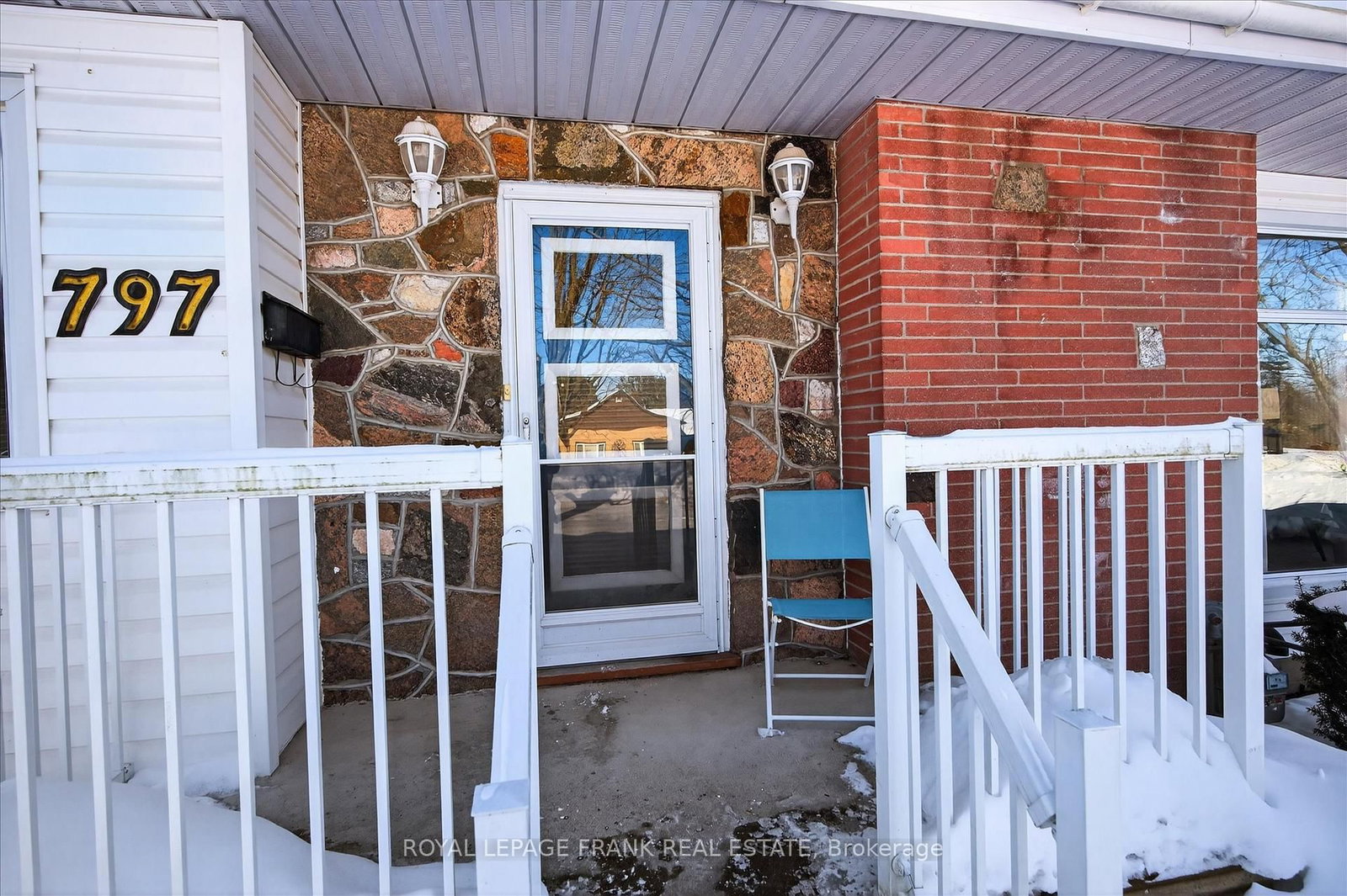 Detached House for sale at 797 Valleyview Drive, Peterborough, Ontario, K9J 6P9 - Monaghan Ward 2 - MLS: X12793310