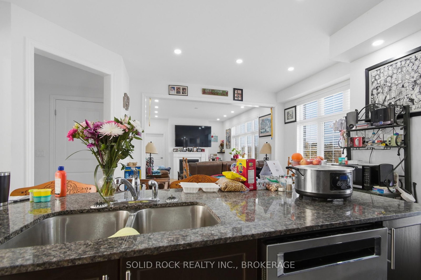 Detached House for sale at 37 Summer Breeze Drive, Quinte West, Ontario, K0K 1L0 - Murray Ward - MLS: X12793342