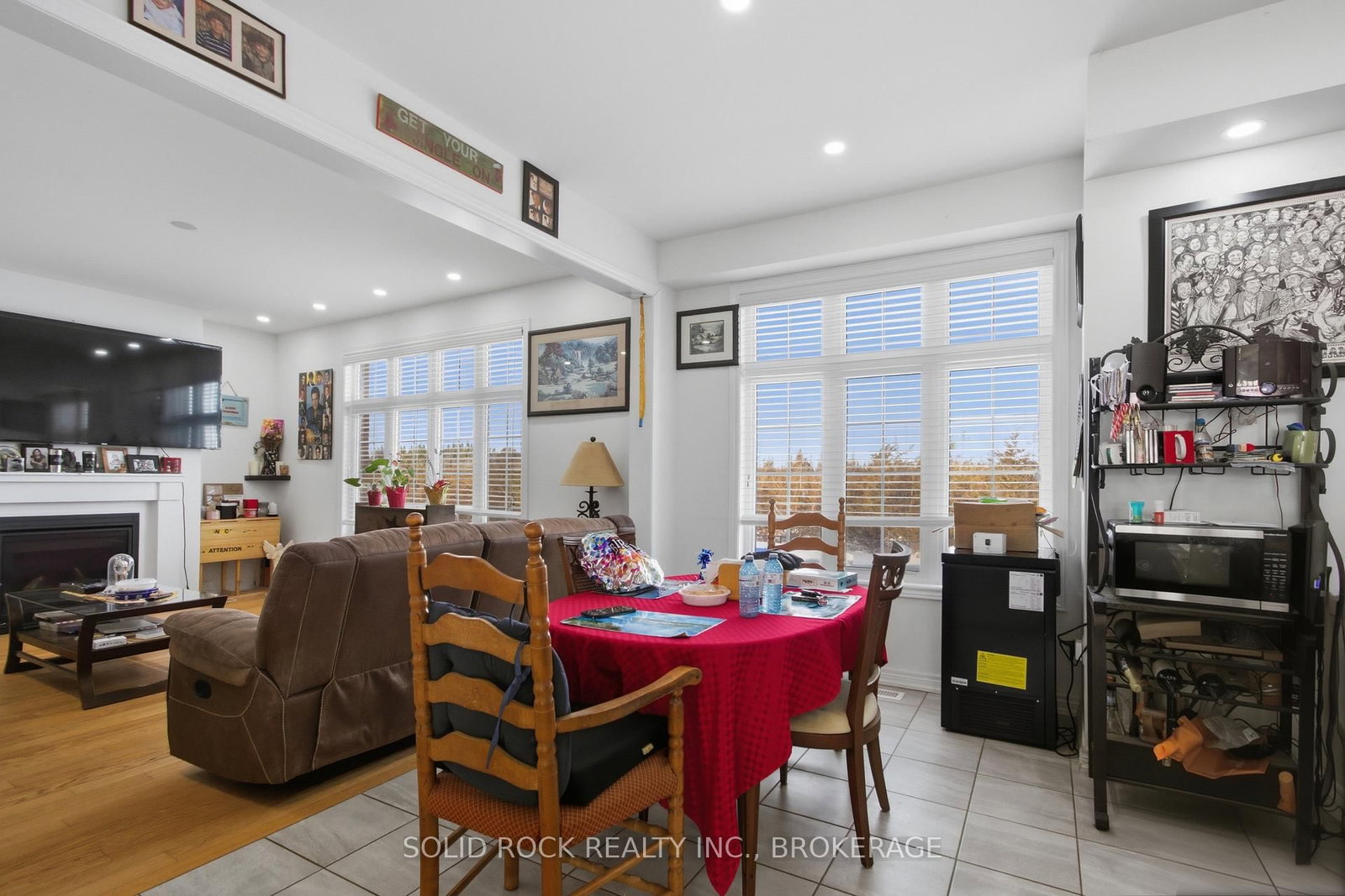 Detached House for sale at 37 Summer Breeze Drive, Quinte West, Ontario, K0K 1L0 - Murray Ward - MLS: X12793342