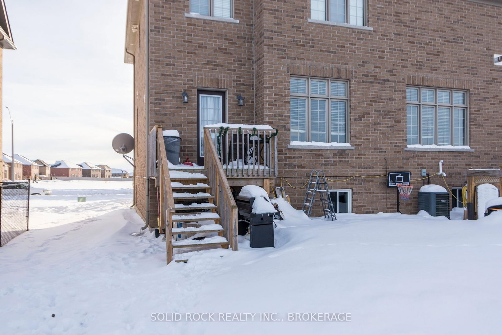 Detached House for sale at 37 Summer Breeze Drive, Quinte West, Ontario, K0K 1L0 - Murray Ward - MLS: X12793342