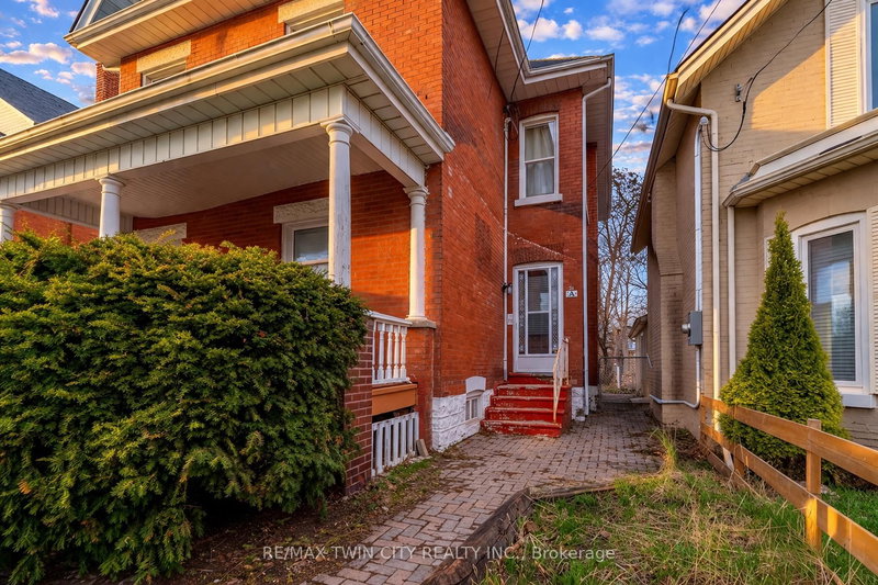 38 Nelson St, Brantford, N3T 2M8 | Image 3