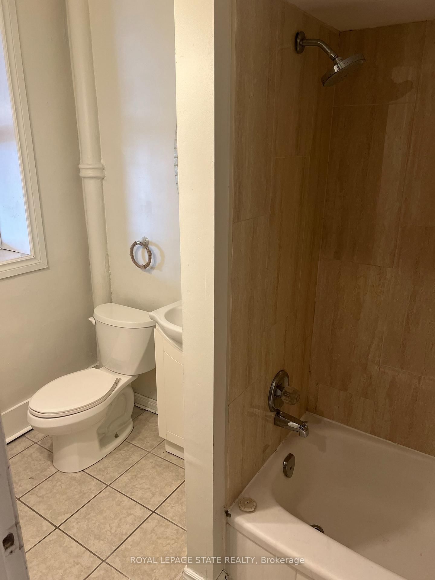 Semi-Detached House for lease at 2-599 King Street, Hamilton, Ontario, L8N 1E4 - Landsdale - MLS: X12793632