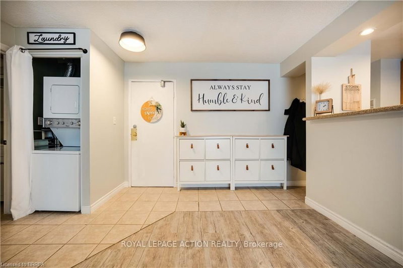 304 - 793 Colborne St, Brantford, N3S 7J3 | Image 2