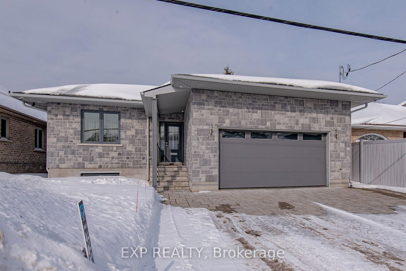 1473 Rosebella Ave W, Ottawa, K1T 1E5 | Image 2