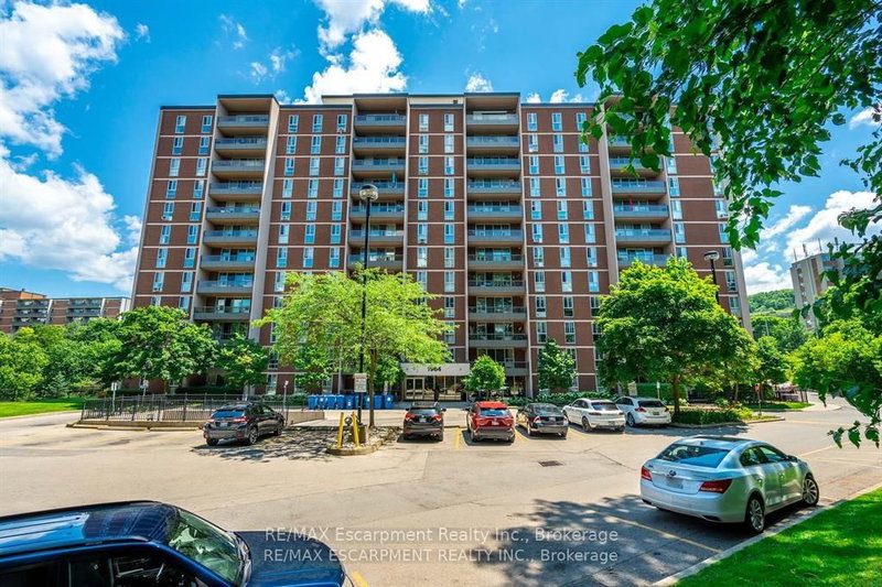 home for lease on 103-1964 Main Street W