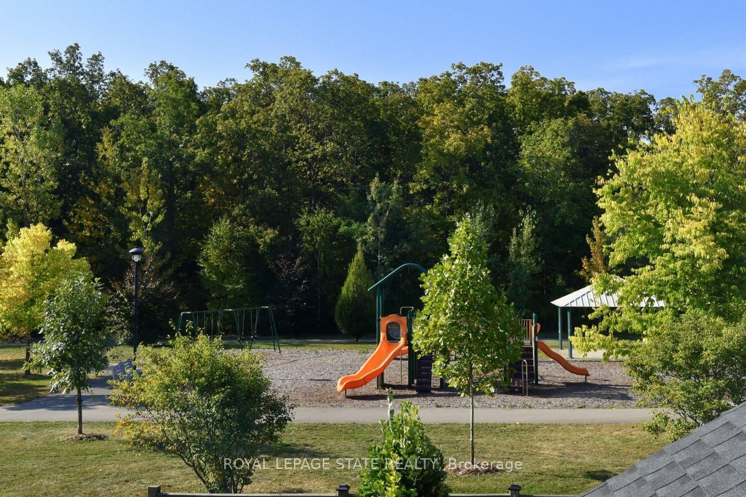 Detached House for sale at 12 Degrow Crescent, Hamilton, Ontario, L0R 1C0 - Rural Glanbrook - MLS: X12794304