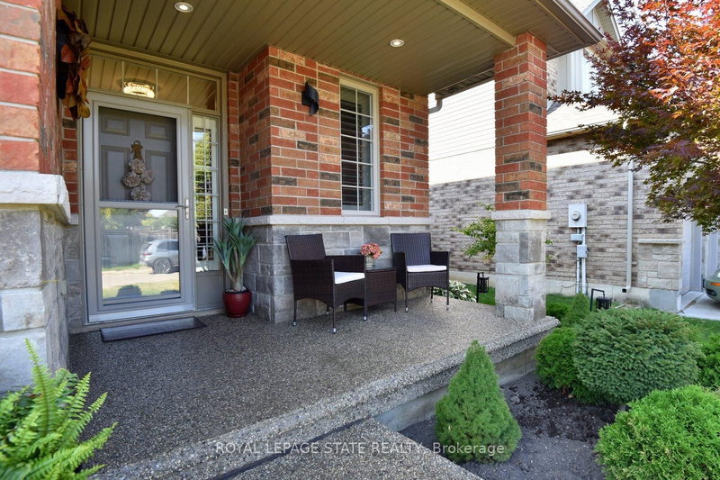 12 Degrow Cres, Hamilton, L0R 1C0 | Image 3