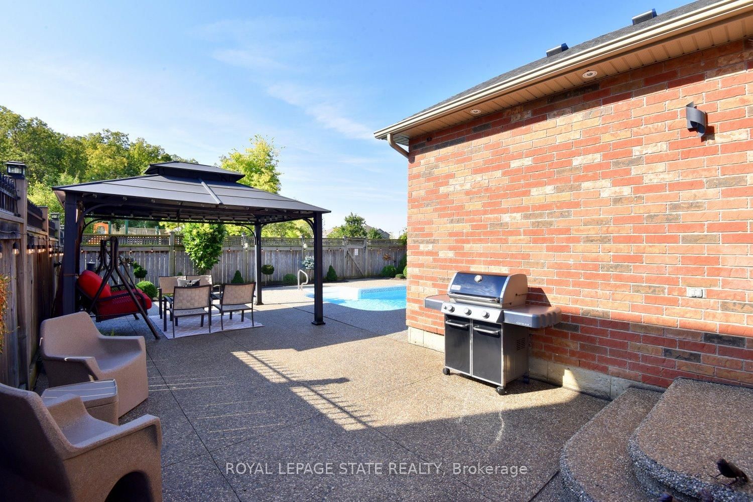 Detached House for sale at 12 Degrow Crescent, Hamilton, Ontario, L0R 1C0 - Rural Glanbrook - MLS: X12794304