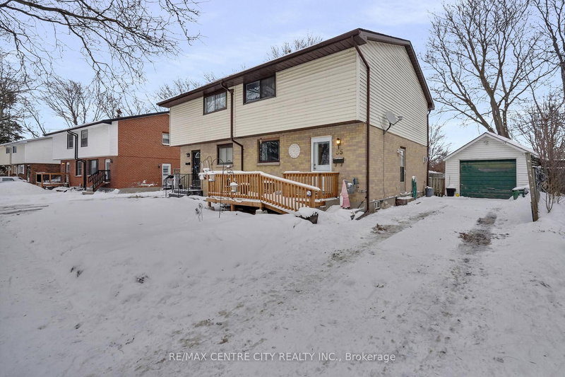 55 Mohegan Cres, London East, N5V 2X7 | Image 2