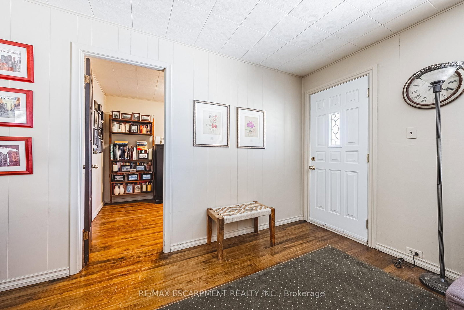 Detached House for sale at 28 Munn Street, Hamilton, Ontario, L8V 1J9 - Raleigh - MLS: X12794774