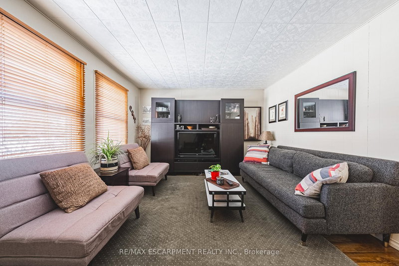 28 Munn St, Hamilton, L8V 1J9 | Image 3