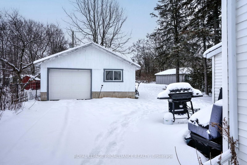 15 Osborne St, Gananoque, K7G 2N4 | Image 3