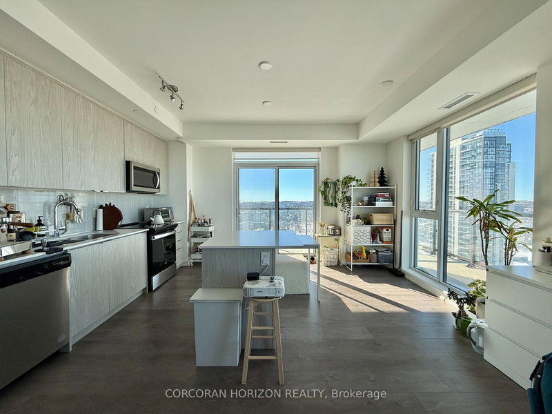 home for lease on 1909-55 Duke Street W