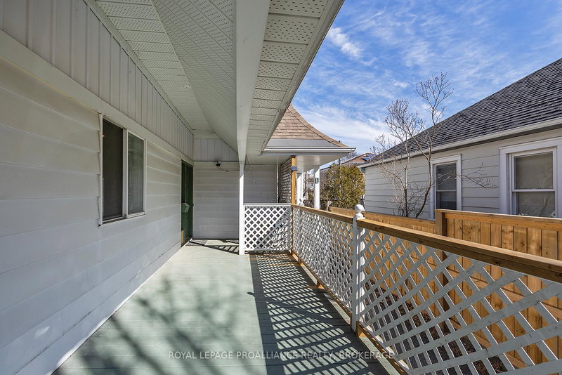 69 Scott St, Kingston, K7L 1L6 | Image 3