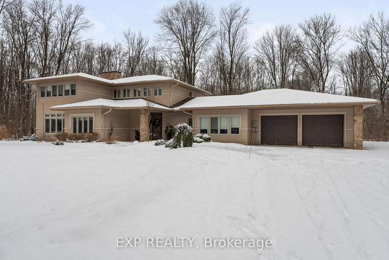 5759 Queenscourt Cres, Ottawa, K4M 1K3 | Image 3