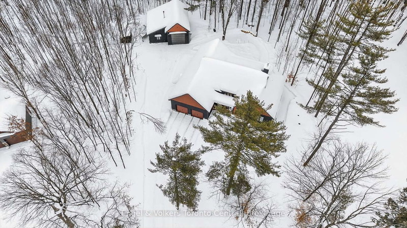 1107 Xavier St, Gravenhurst, P0E 1G0 | Image 2