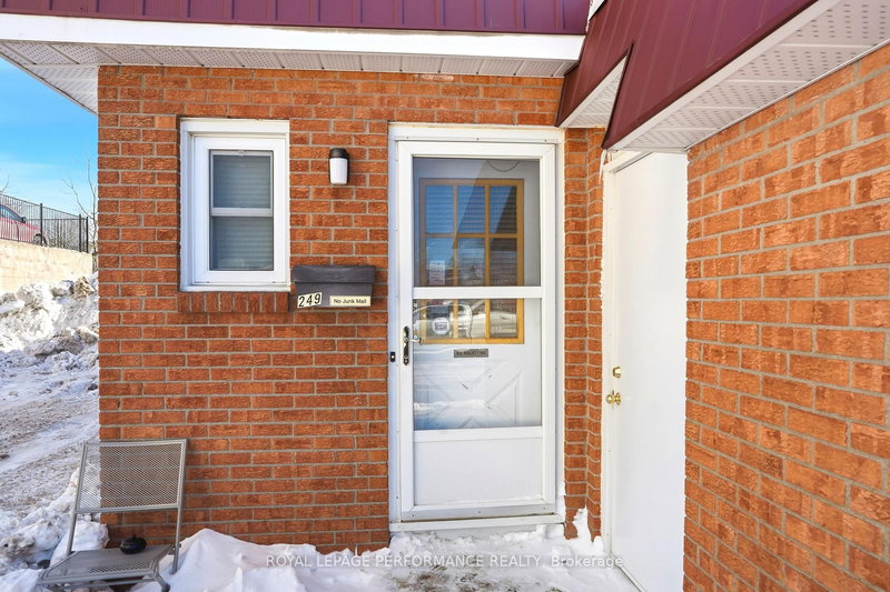 94 - 249 Romulus Private, Ottawa, K1K 3Y2 | Image 3