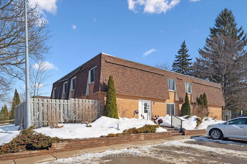 9 - 120 Country Club Dr, Guelph, N1E 3K7 | Image 3