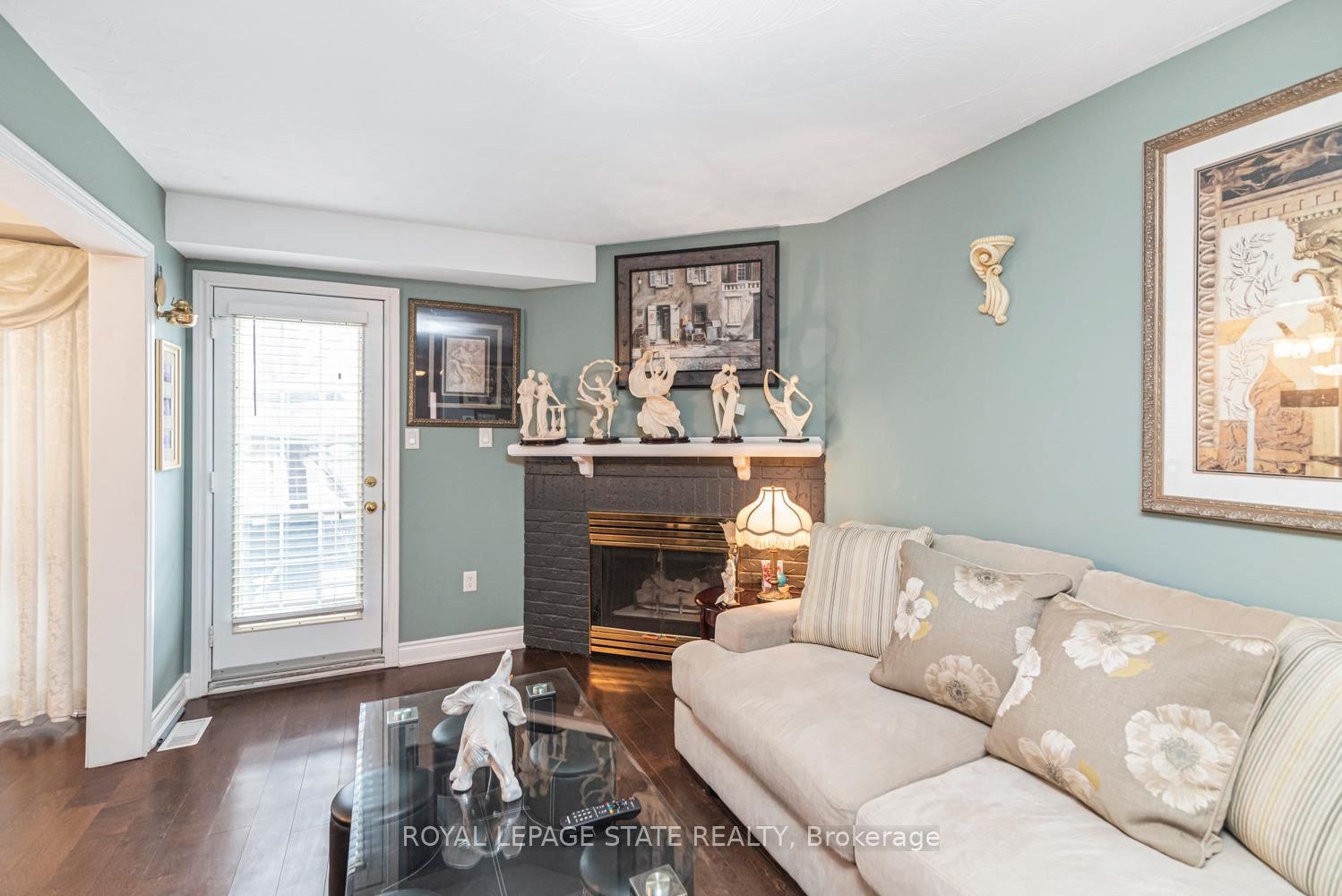 Townhouse for sale at 22-255 Mount Albion Road, Hamilton, Ontario, L8K 6P7 - Red Hill - MLS: X12797004