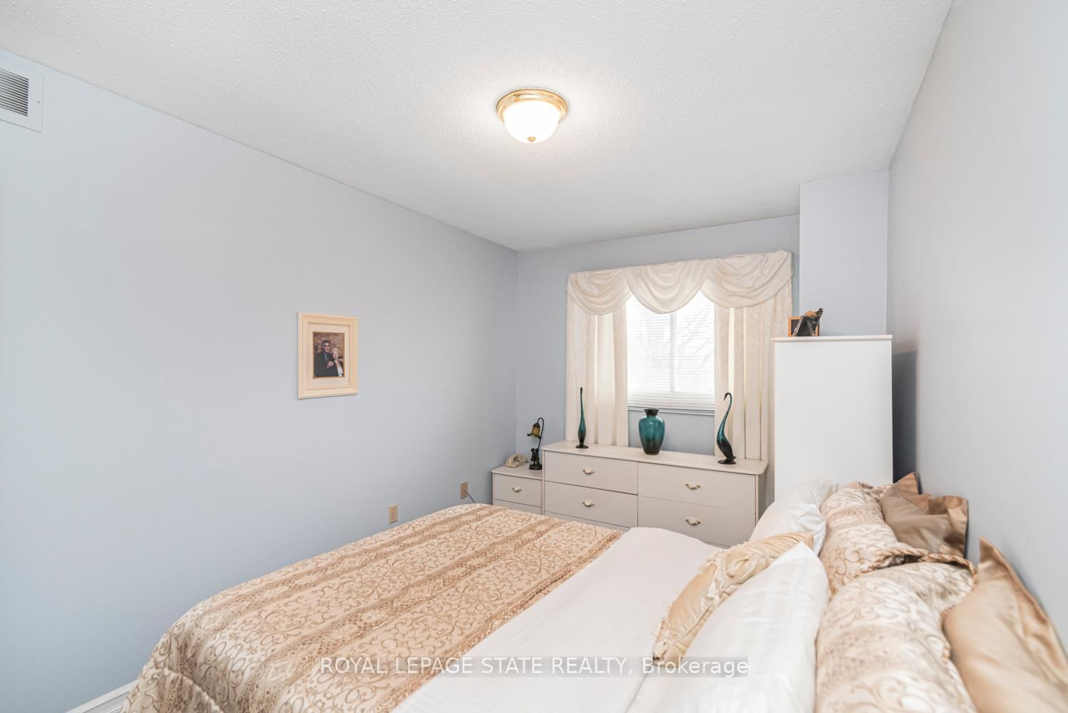 Townhouse for sale at 22-255 Mount Albion Road, Hamilton, Ontario, L8K 6P7 - Red Hill - MLS: X12797004