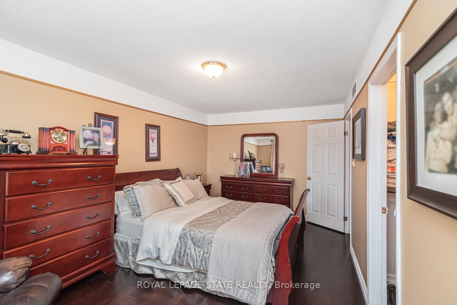 Townhouse for sale at 22-255 Mount Albion Road, Hamilton, Ontario, L8K 6P7 - Red Hill - MLS: X12797004