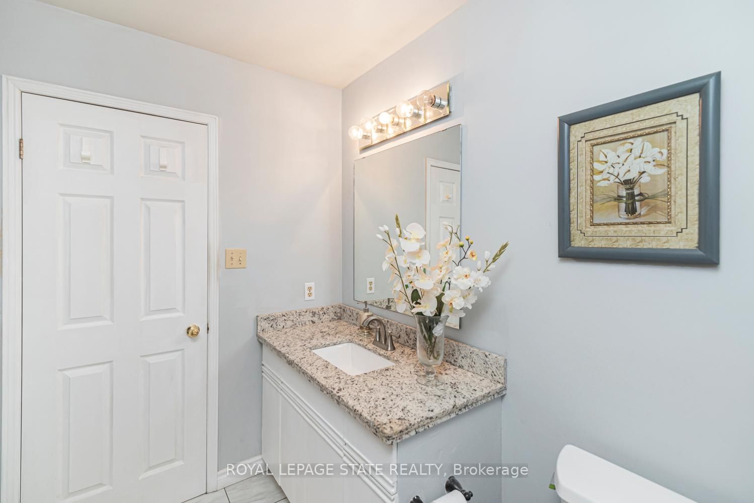 Townhouse for sale at 22-255 Mount Albion Road, Hamilton, Ontario, L8K 6P7 - Red Hill - MLS: X12797004