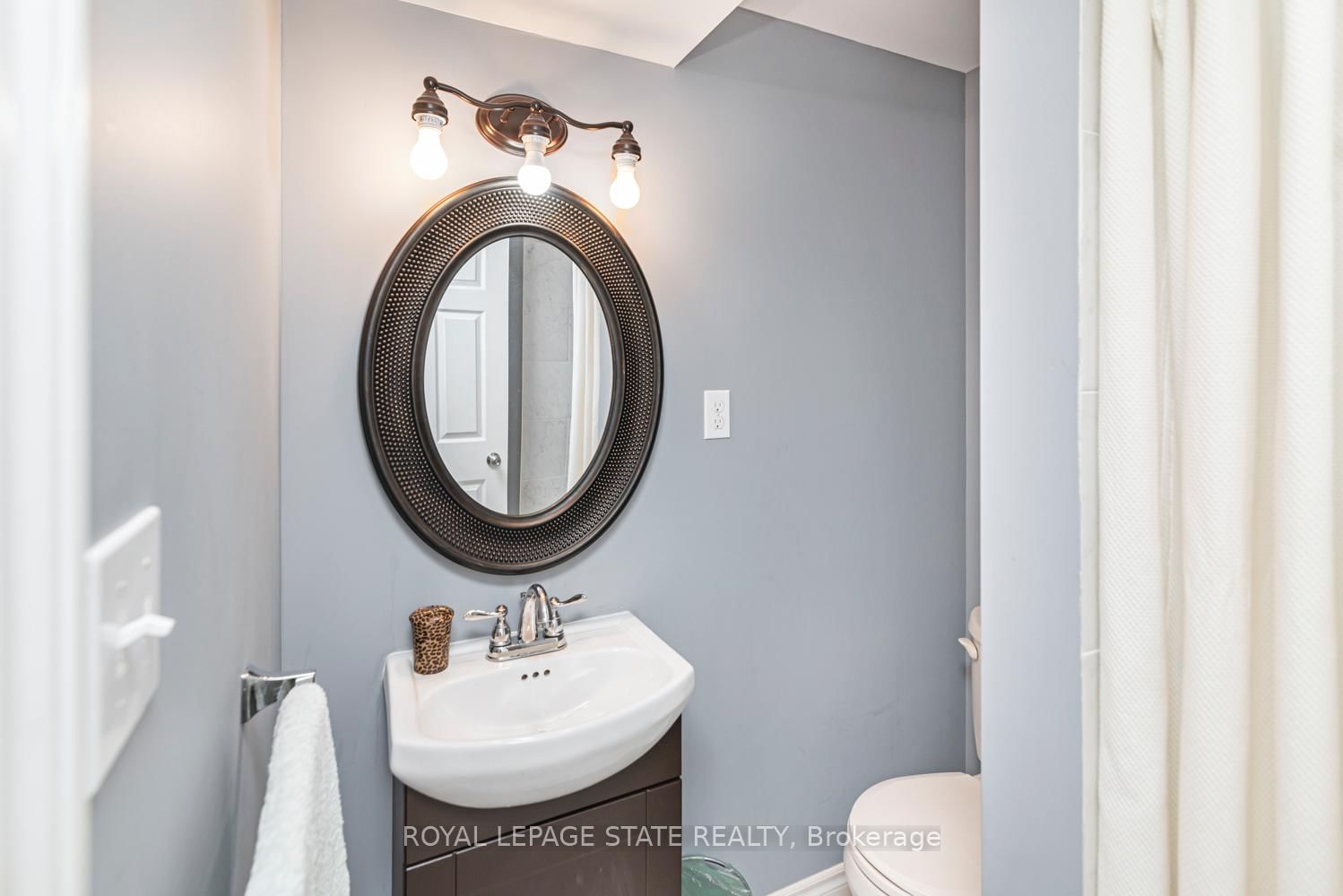 Townhouse for sale at 22-255 Mount Albion Road, Hamilton, Ontario, L8K 6P7 - Red Hill - MLS: X12797004