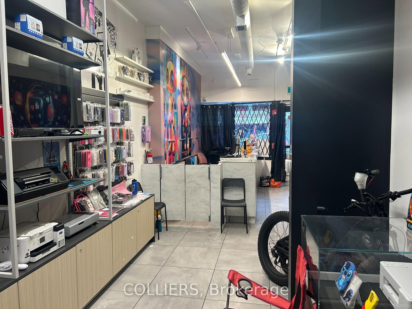 235 James Street N - Photo 6