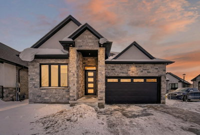 11 - 6990 Clayton Walk | London South | Image