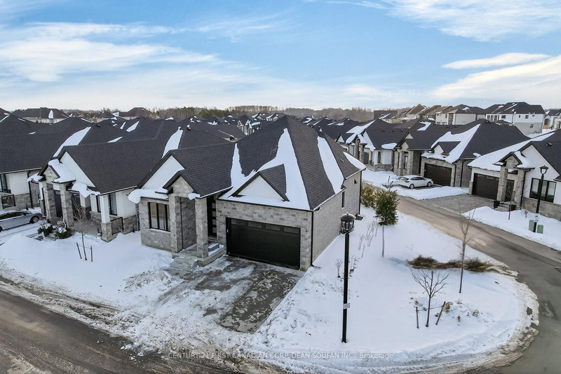 11 - 6990 Clayton Walk, London South, N6P 0J2 | Image 2