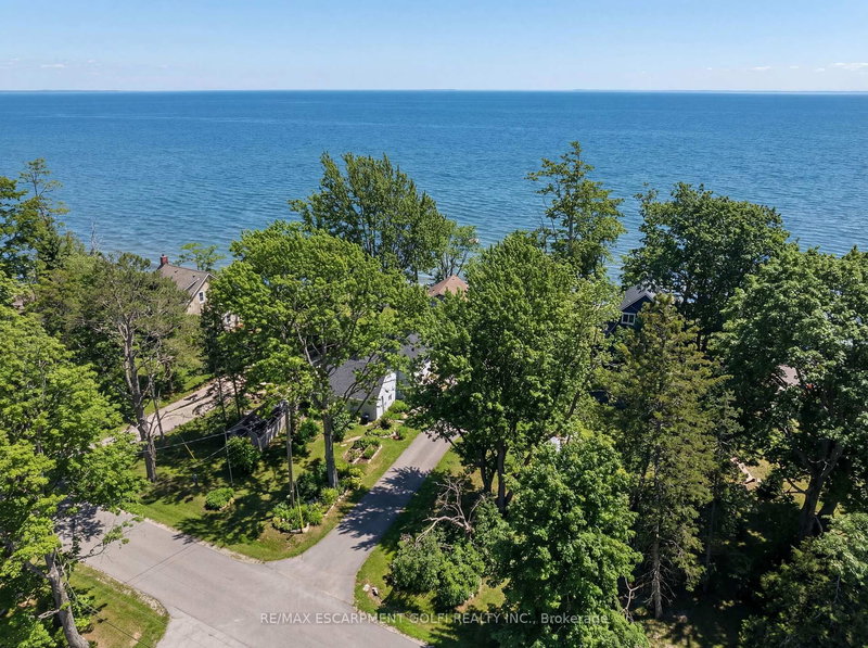 735 Sandy Bay Rd, Haldimand, N1A 2W6 | Image 2