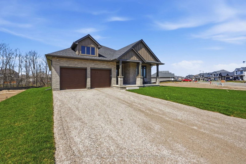 44 Muirfield Dr, St. Thomas, N5R 0R9 | Image 2