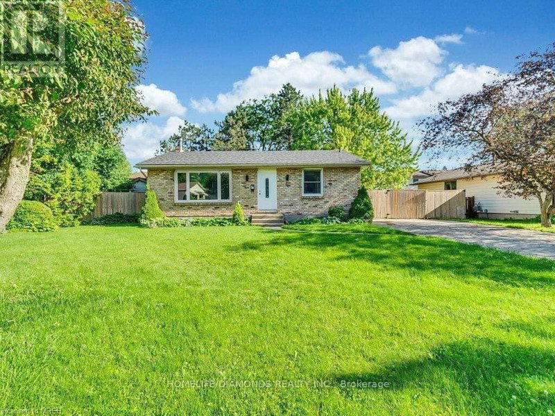 UPPER - 68 STROUD Cres, London South, N6E 1Z6 | Image 2