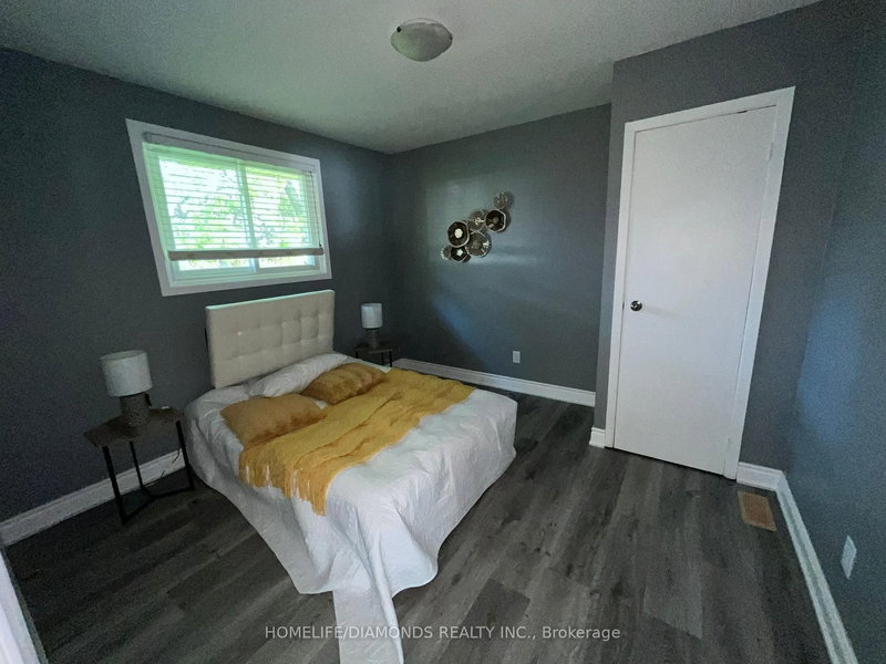 UPPER - 68 STROUD Cres, London South, N6E 1Z6 | Image 3