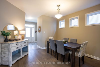 573 Strasbourg Street, Russell, Ontario image-0-2