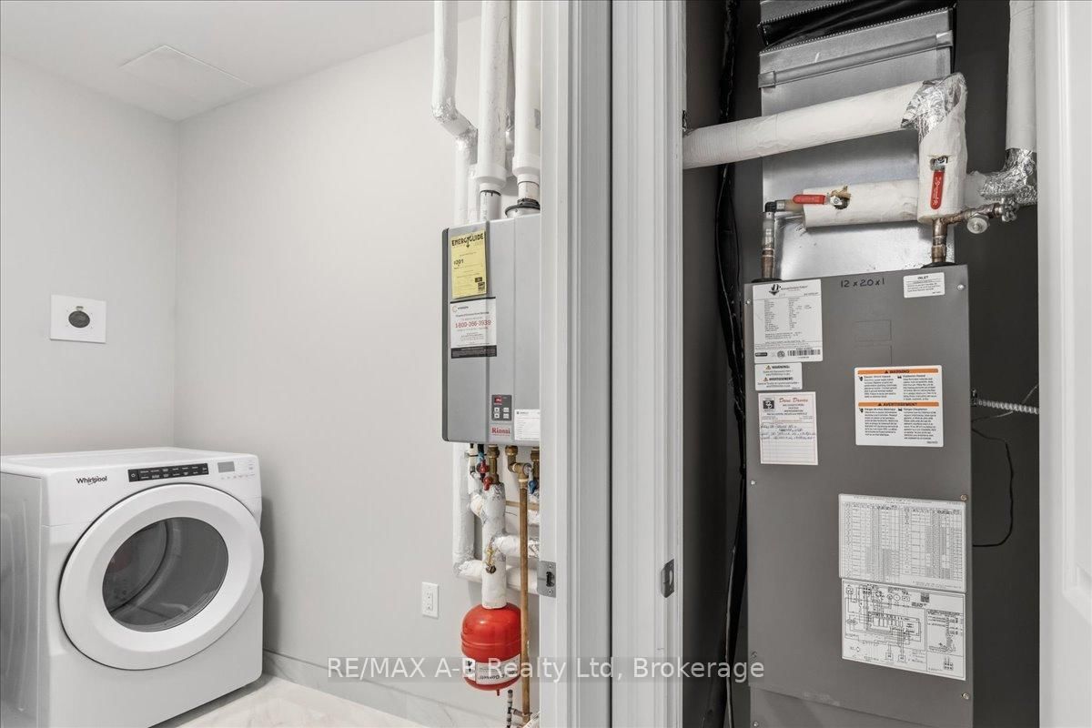 235 John Street N, Unit 109 - Photo 30