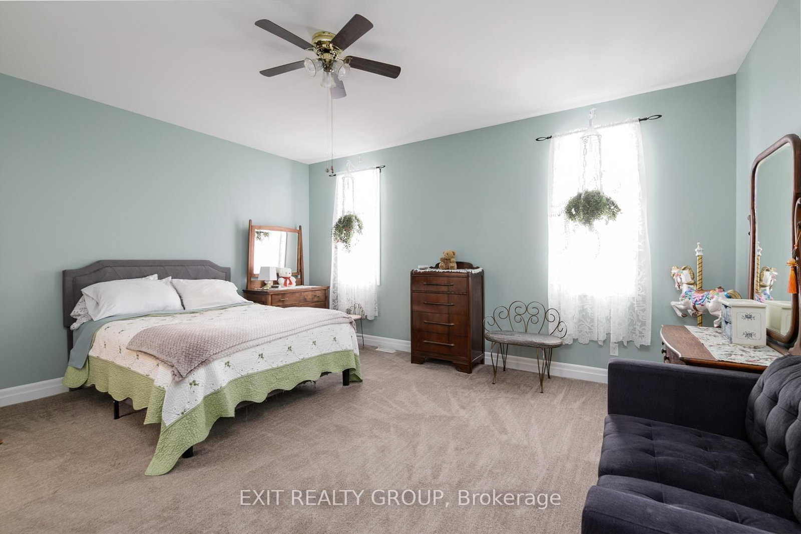 Detached House for sale at 16 Matheos Crescent, Quinte West, Ontario, K8V 0L2 - Murray Ward - MLS: X12798852