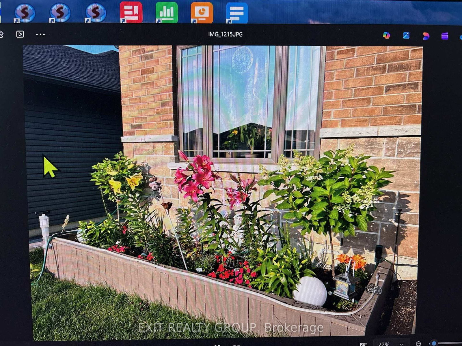 Detached House for sale at 16 Matheos Crescent, Quinte West, Ontario, K8V 0L2 - Murray Ward - MLS: X12798852