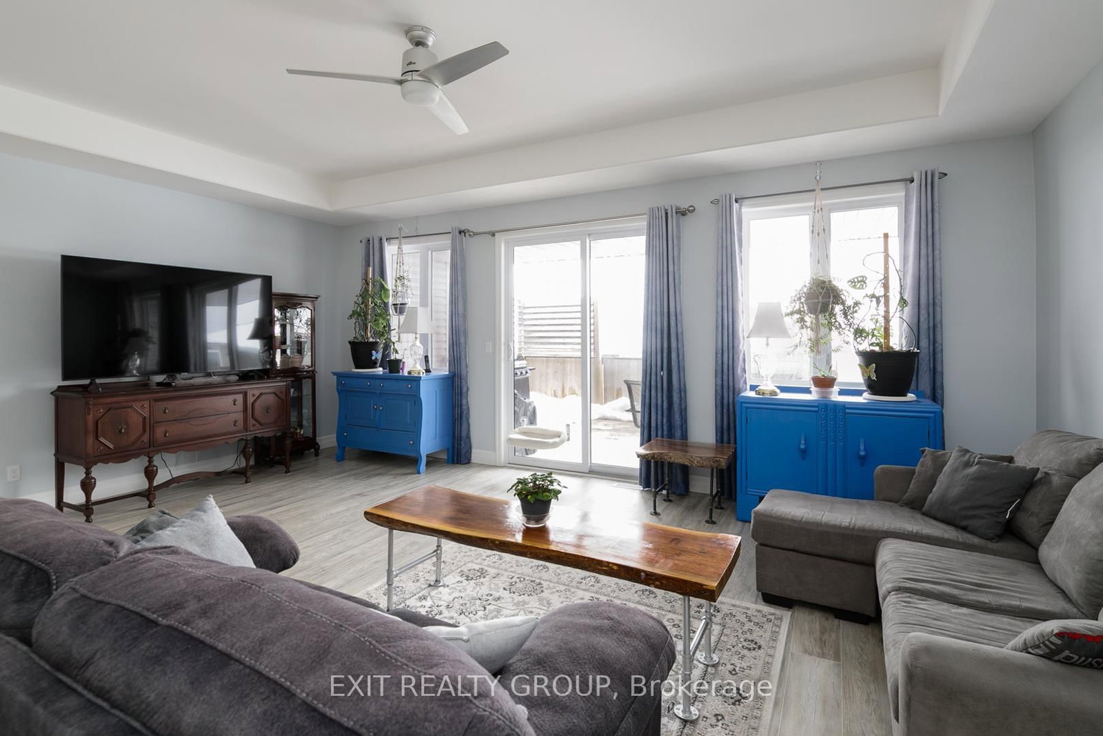 Detached House for sale at 16 Matheos Crescent, Quinte West, Ontario, K8V 0L2 - Murray Ward - MLS: X12798852