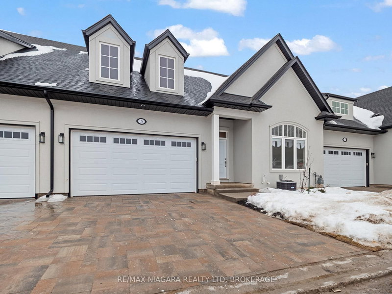 2 - 5 Butternut Cres, Fort Erie, L0S 1N0 | Image 2