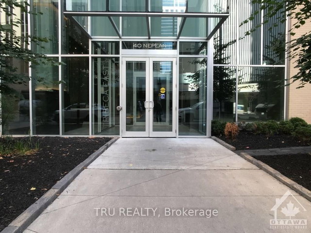 1404 - 40 Nepean Street