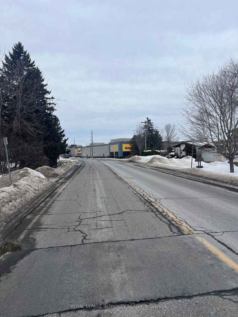 7 Fringewood Dr, Stittsville, K2S 1T1 | Image 3