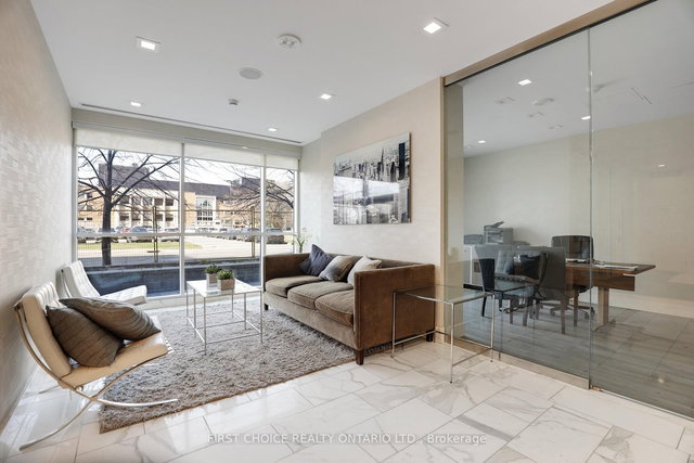 506 - 201 Parkdale Avenue