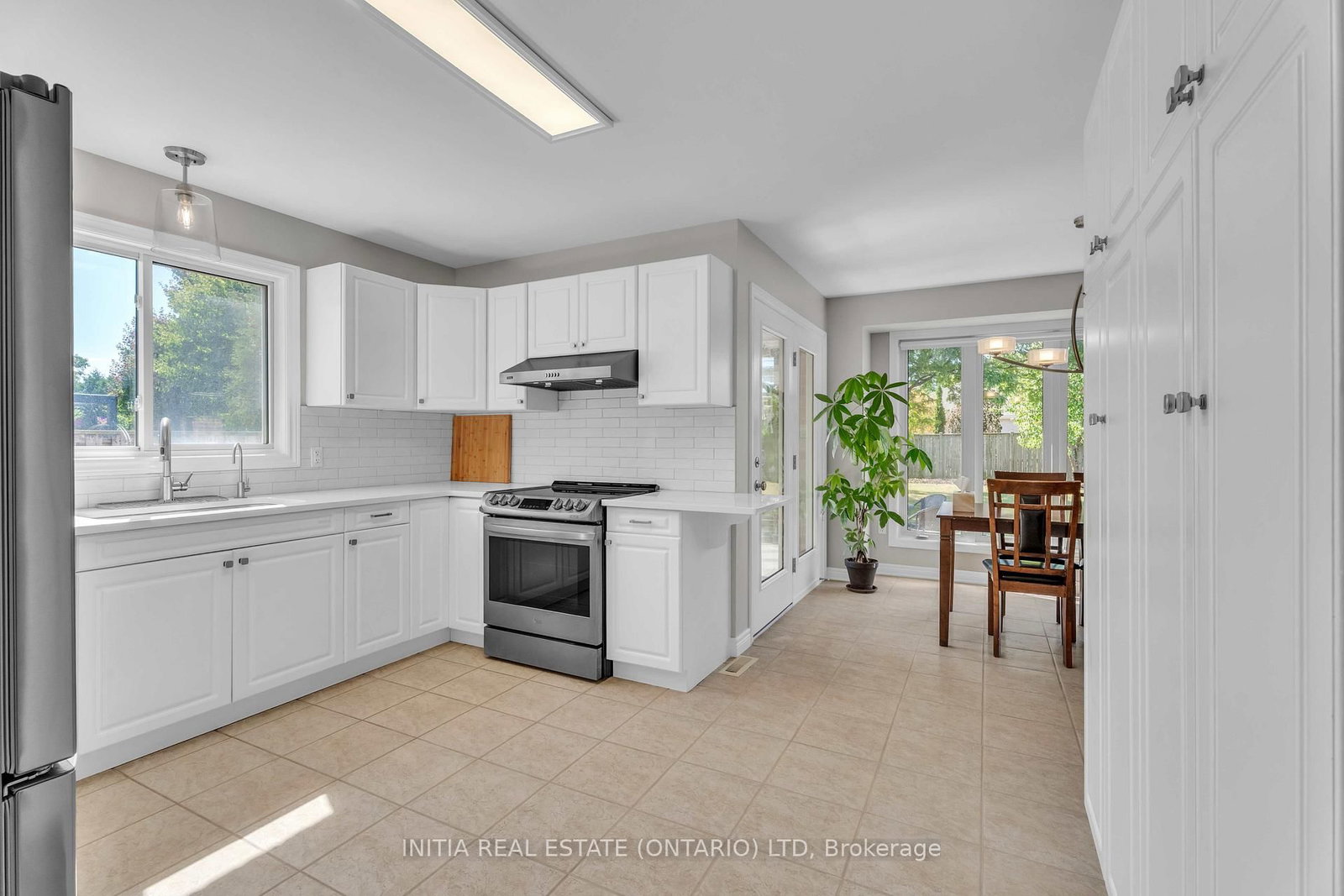 Detached House for sale at 2021 Lumb Court, London North, Ontario, N6G 5J4 - North R - MLS: X12800482